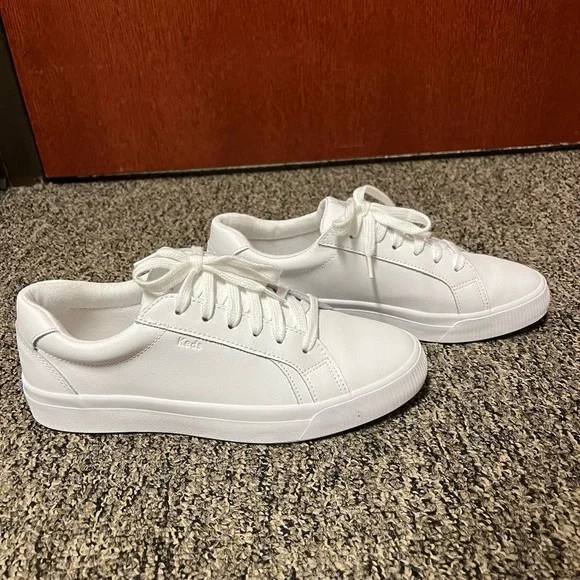 White Leather Sneakers - Picture 4 of 4